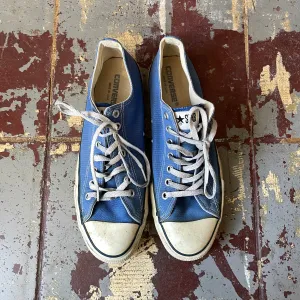 90’s Converse Low Tops - M's 9.5 W's 10.5