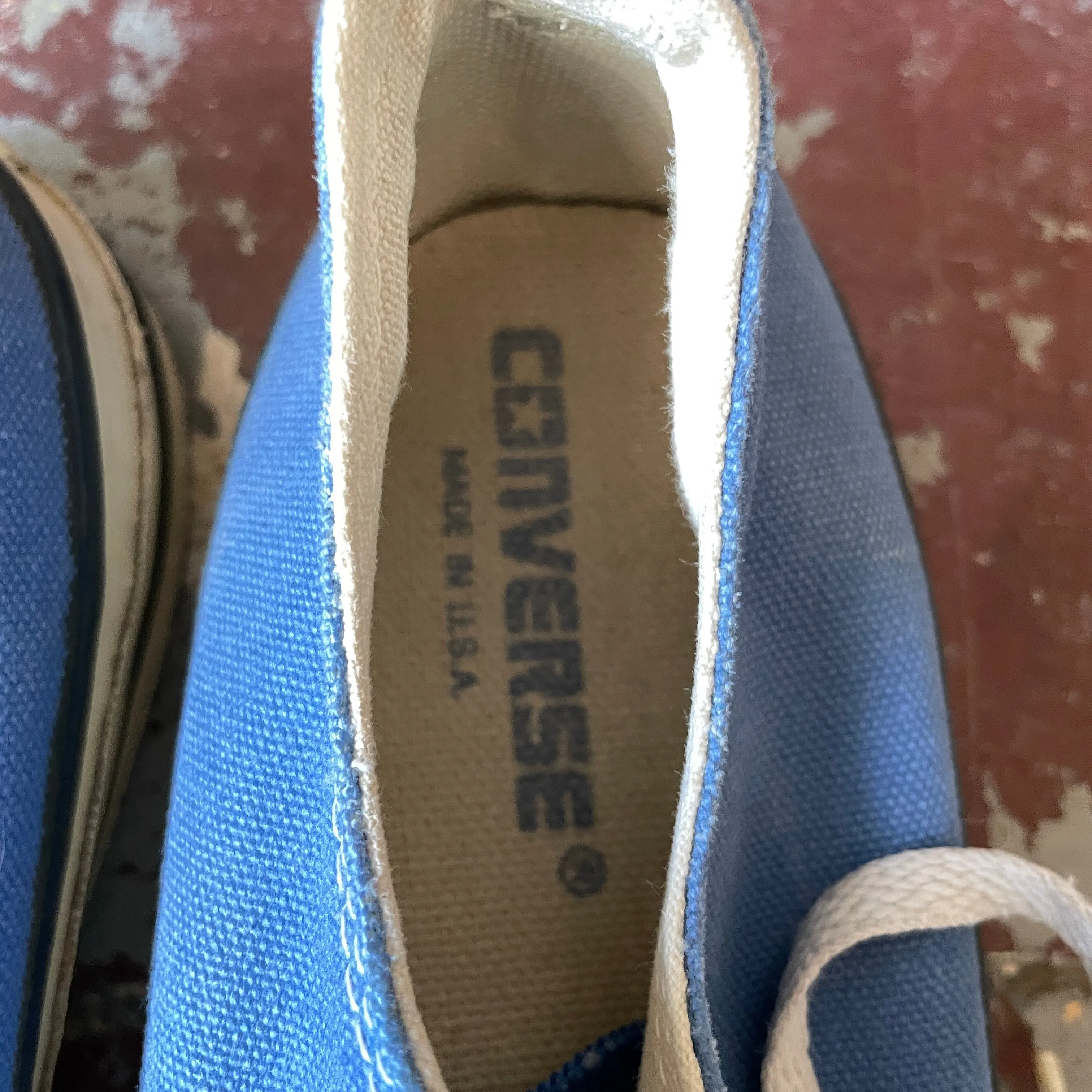 90’s Converse Low Tops - M's 9.5 W's 10.5