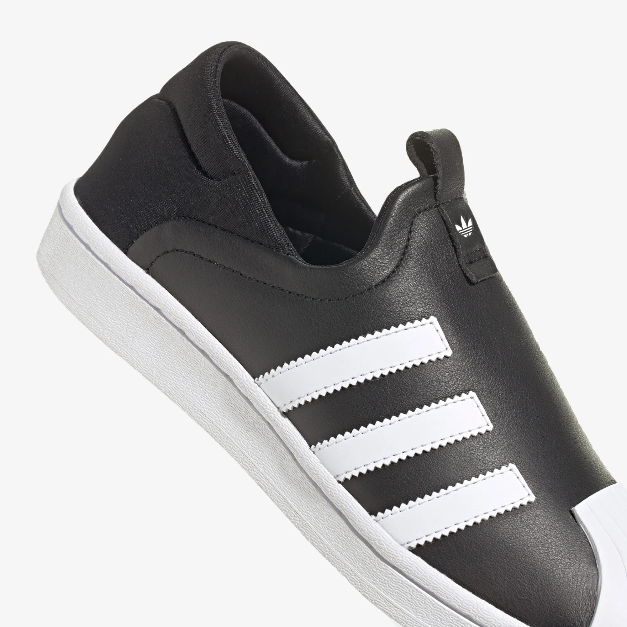Adidas Originals | SUPERSTAR SLIP-ON  { CORE BLACK/CLOUD WHITE