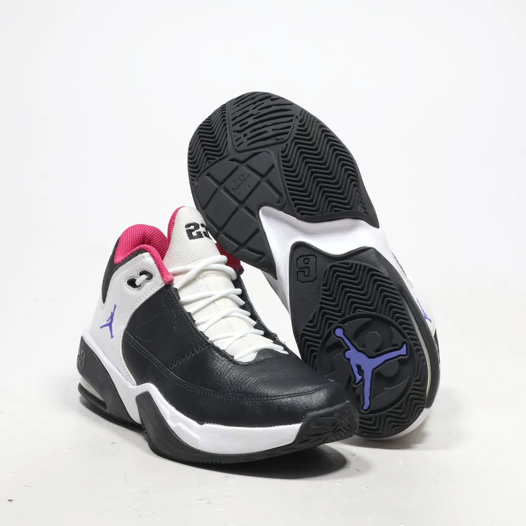 Air Jordan Max Aura 3 Sport Shoes Leather Black Color For Kids