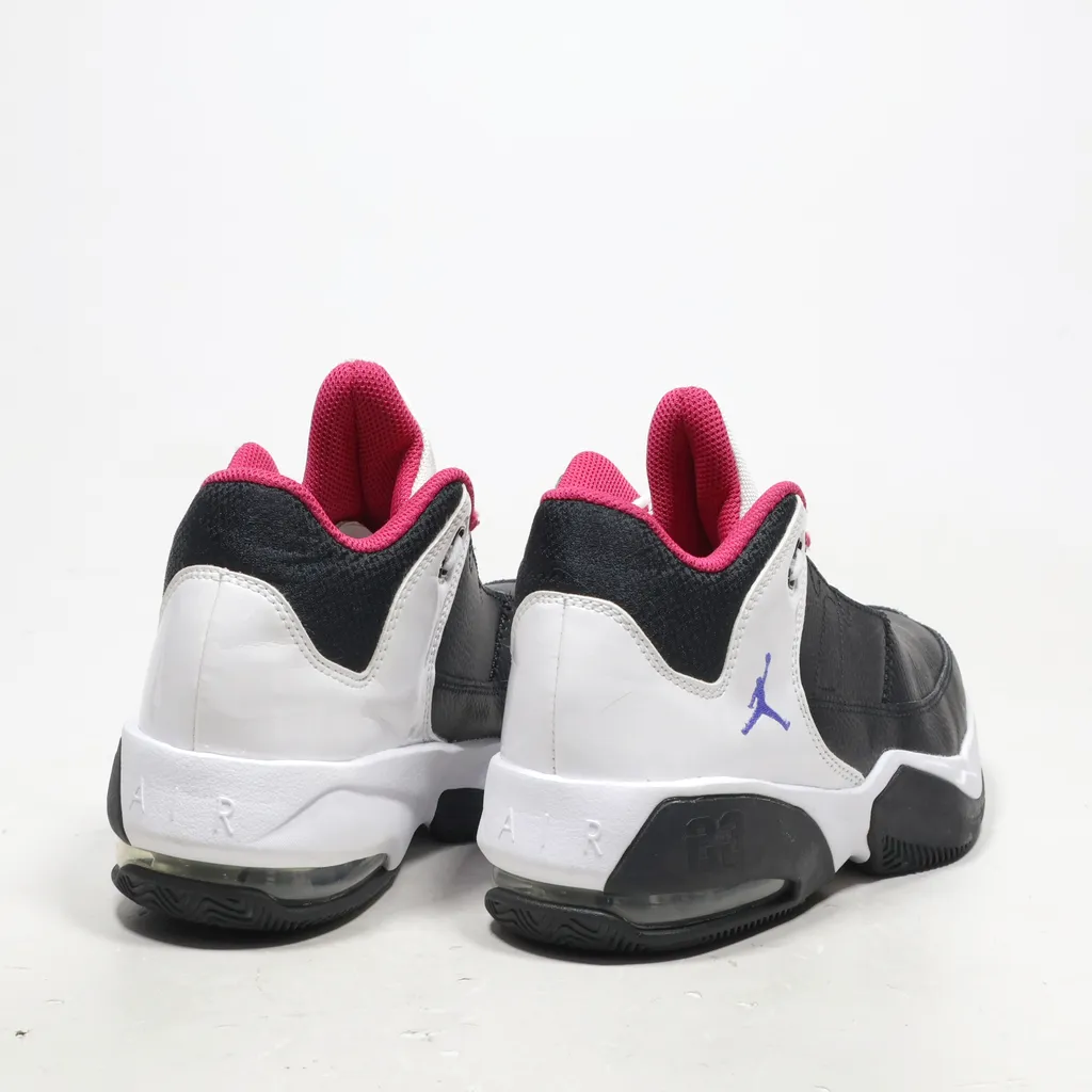 Air Jordan Max Aura 3 Sport Shoes Leather Black Color For Kids