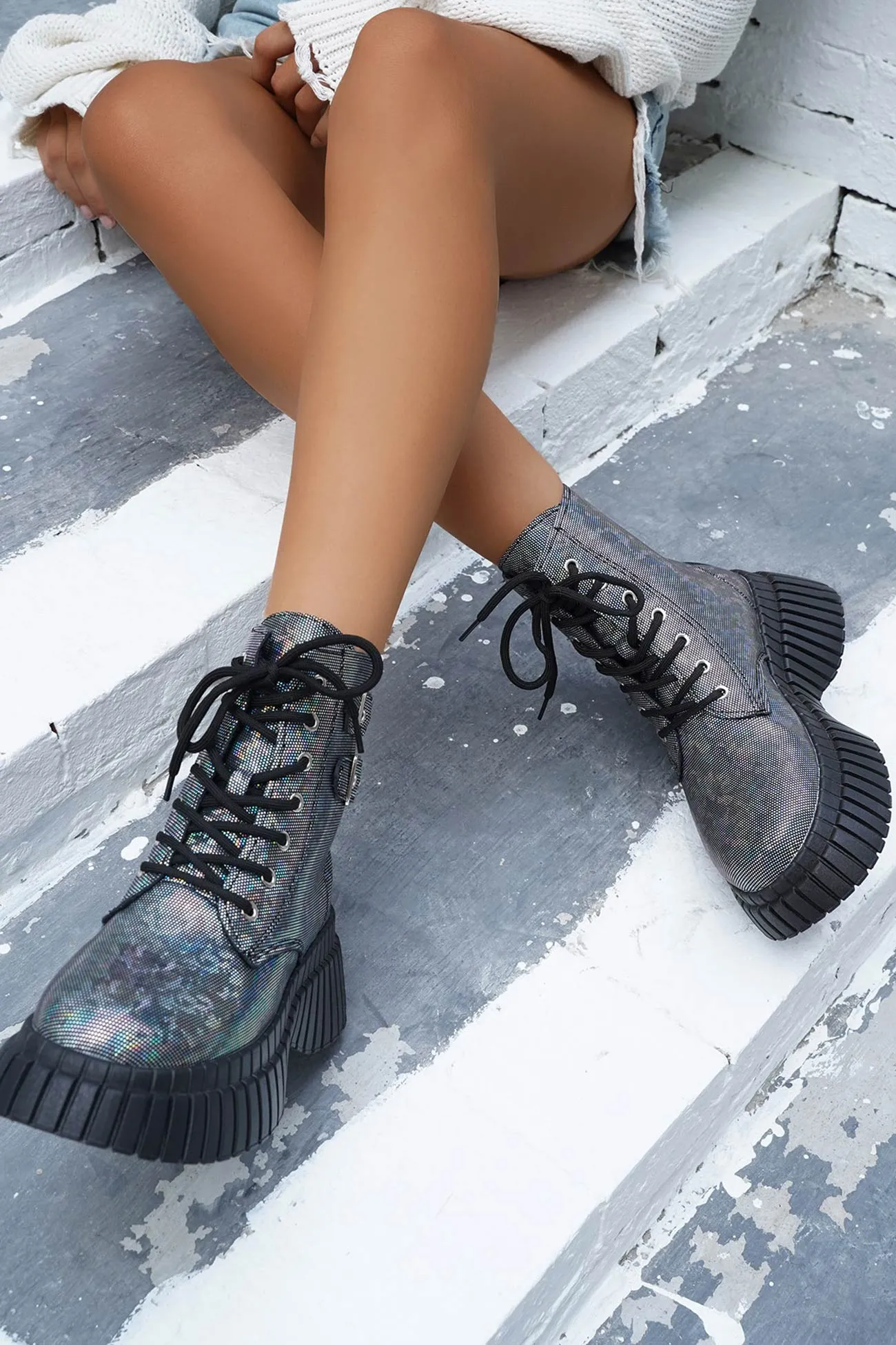 Amozae-Glossy Platform Martin Boots