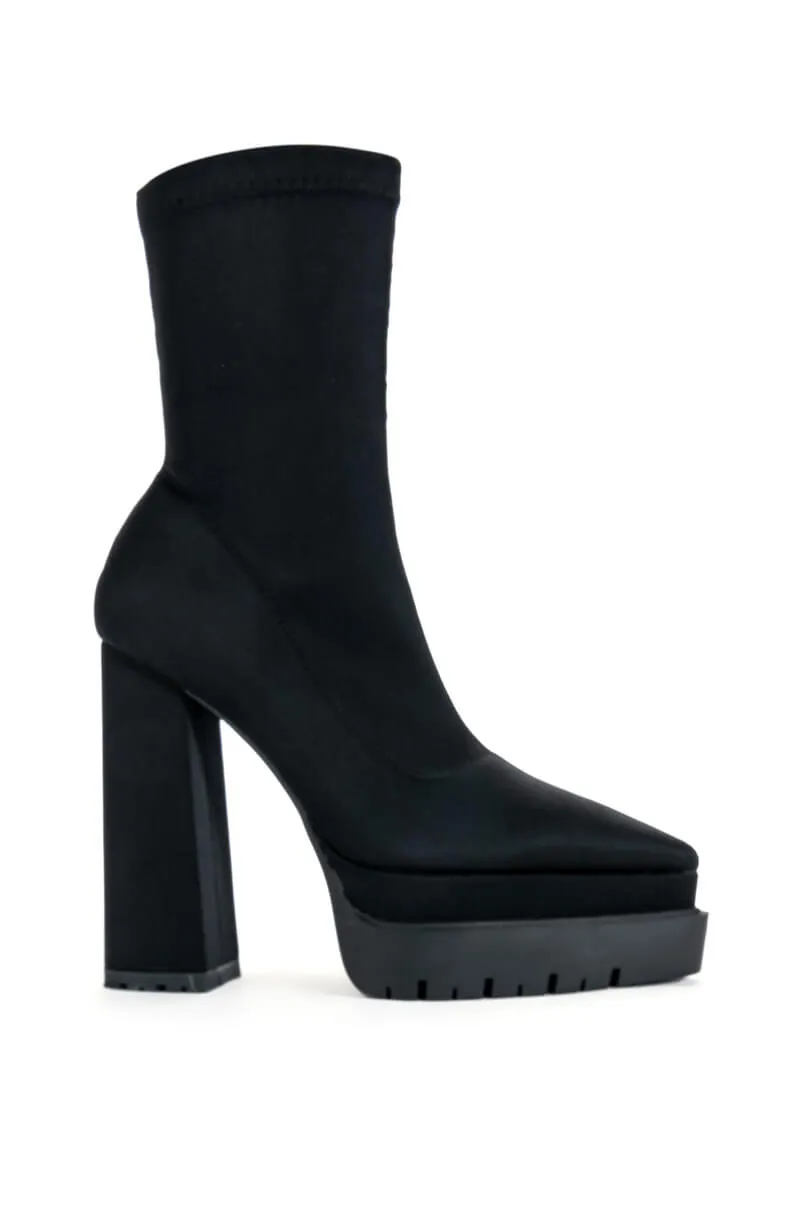 AZALEA WANG LEAH SLIP ON BLACK BOOTIE