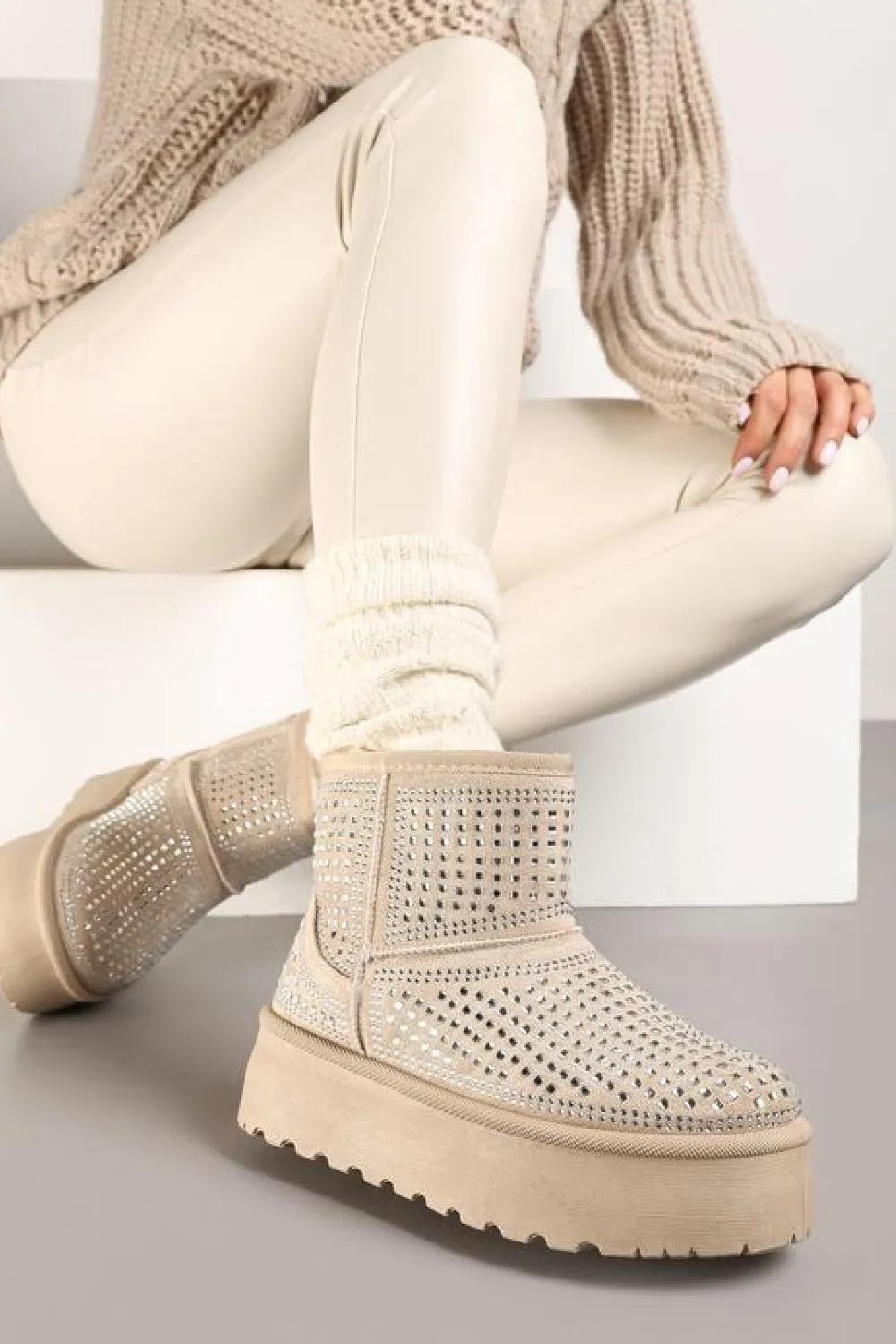 BEIGE ULTRA MINI SPARKLY FUR LINED CHUNKY PLATFORM SNOW BOOTS