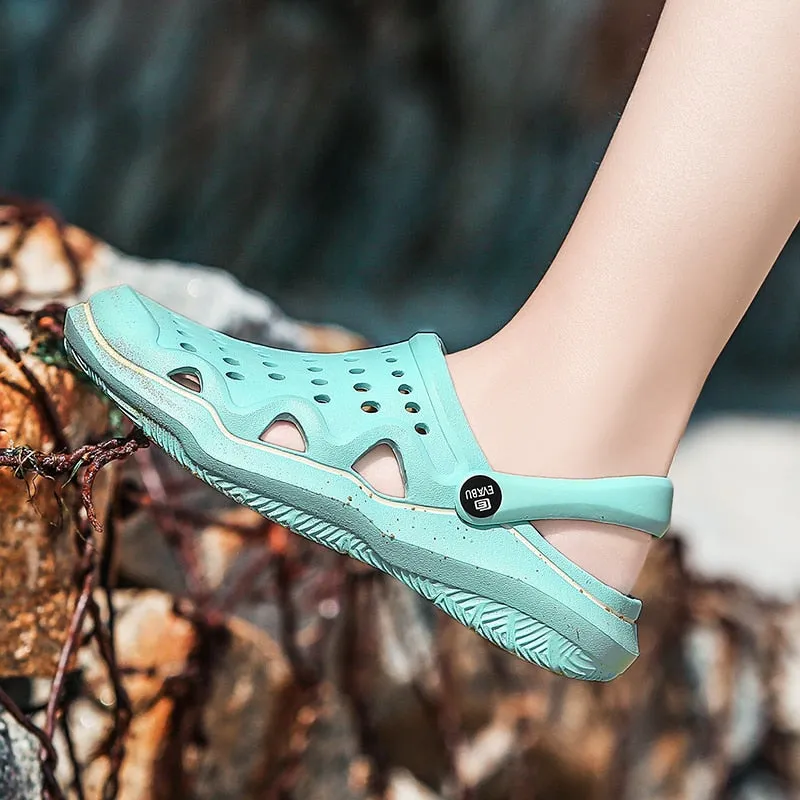 Clogs Summer Shoes Men Slippers Breathable shoes Casual Beach Sandals