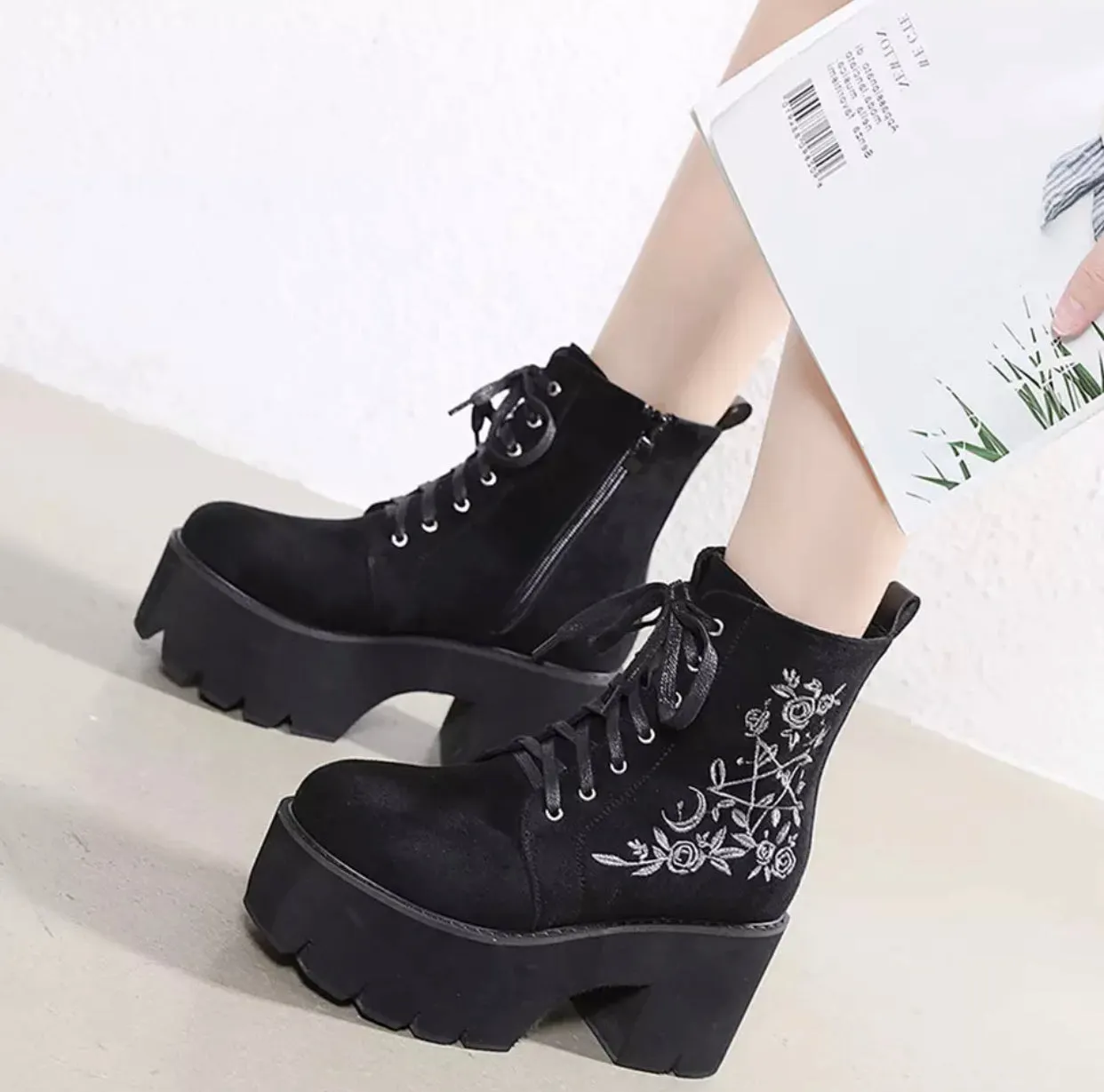 Flower Platform Boots