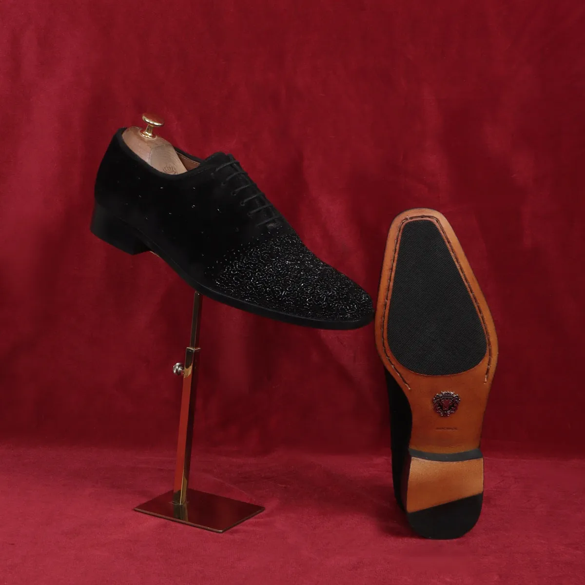 Formal Shoes In Black Velvet With Beads Hand Embroidery Embellishments For Men's