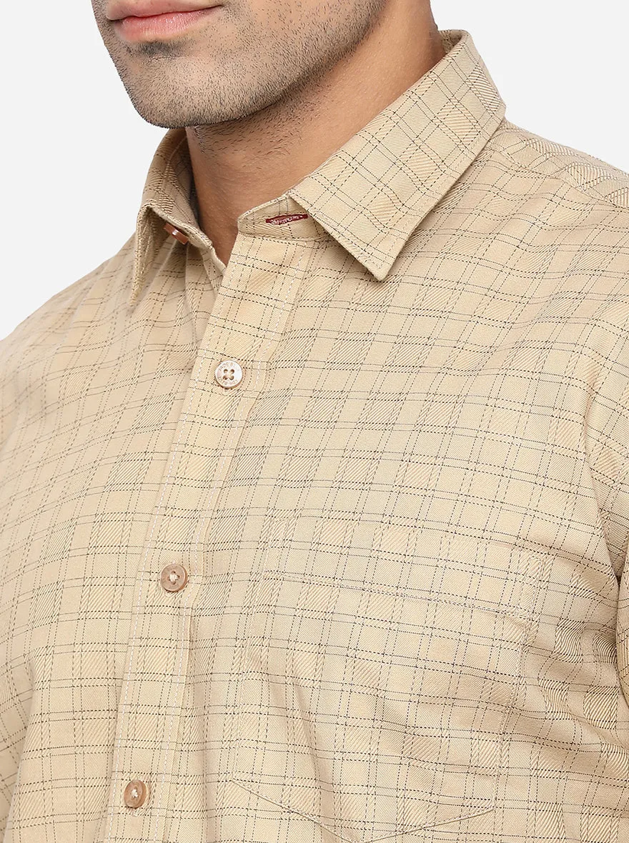 Golden Pink Checked Slim Fit Casual Shirt | JadeBlue