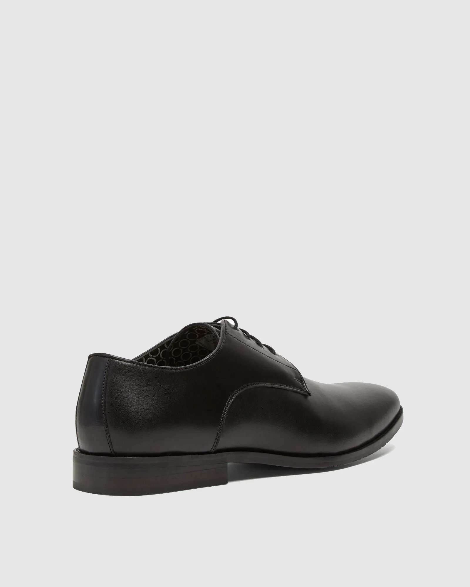 Larry Leather Derby Shoe