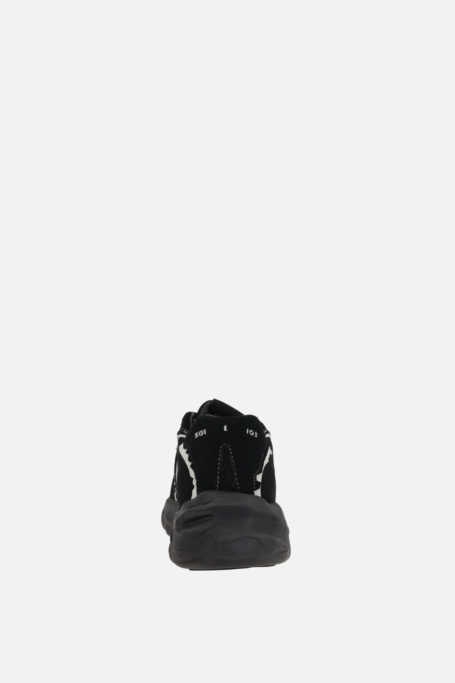 low-top sneakers in nabuk and suede