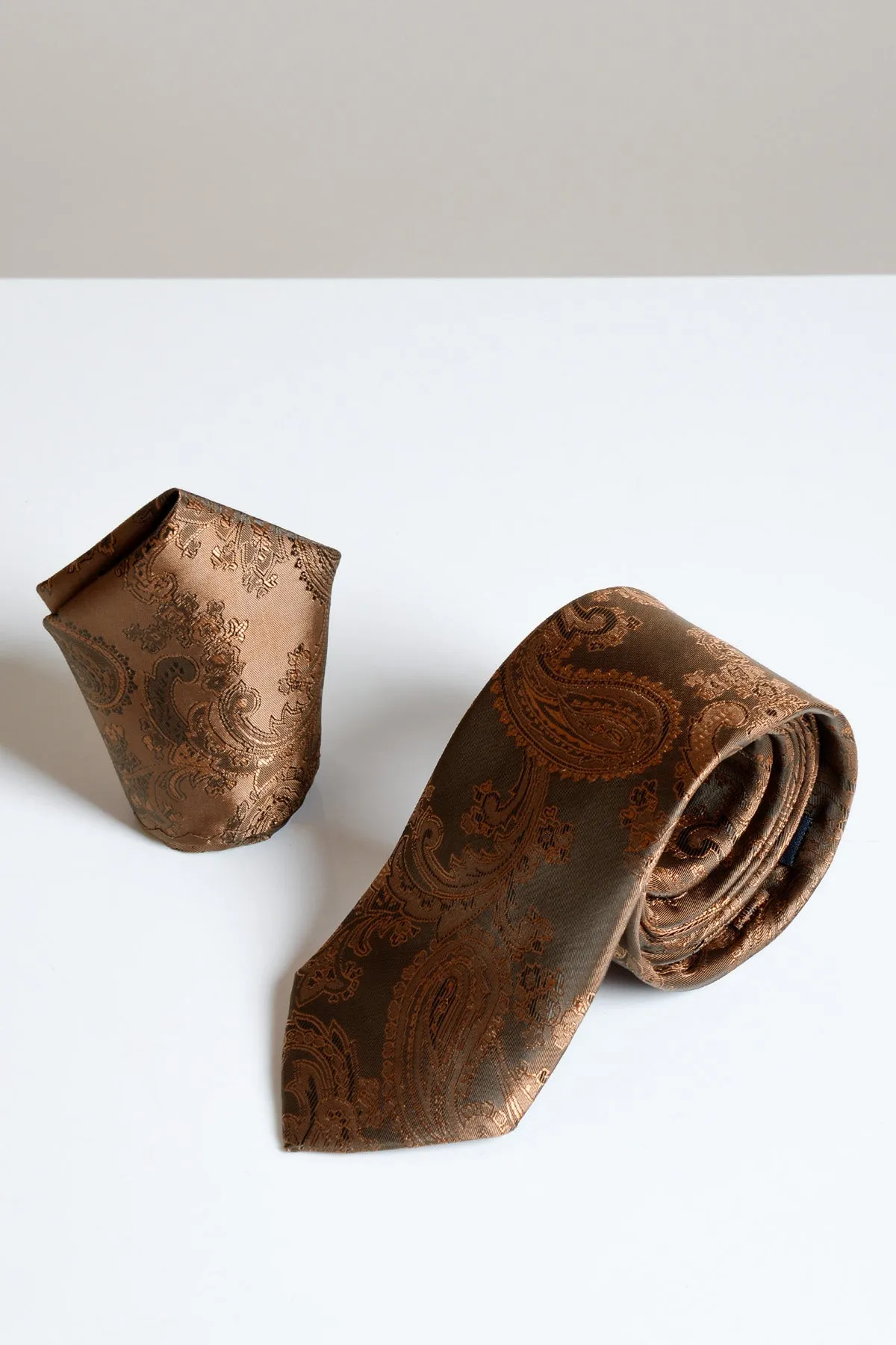 MD PAISLEY - Orange Brown Paisley Tie and Pocket Square Set