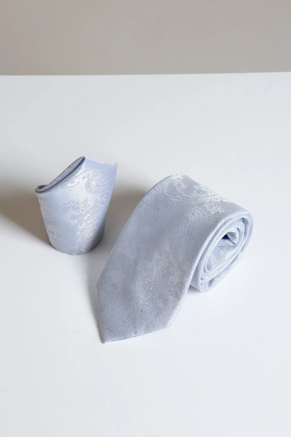 MD PAISLEY - Silver Paisley Tie and Pocket Square Set