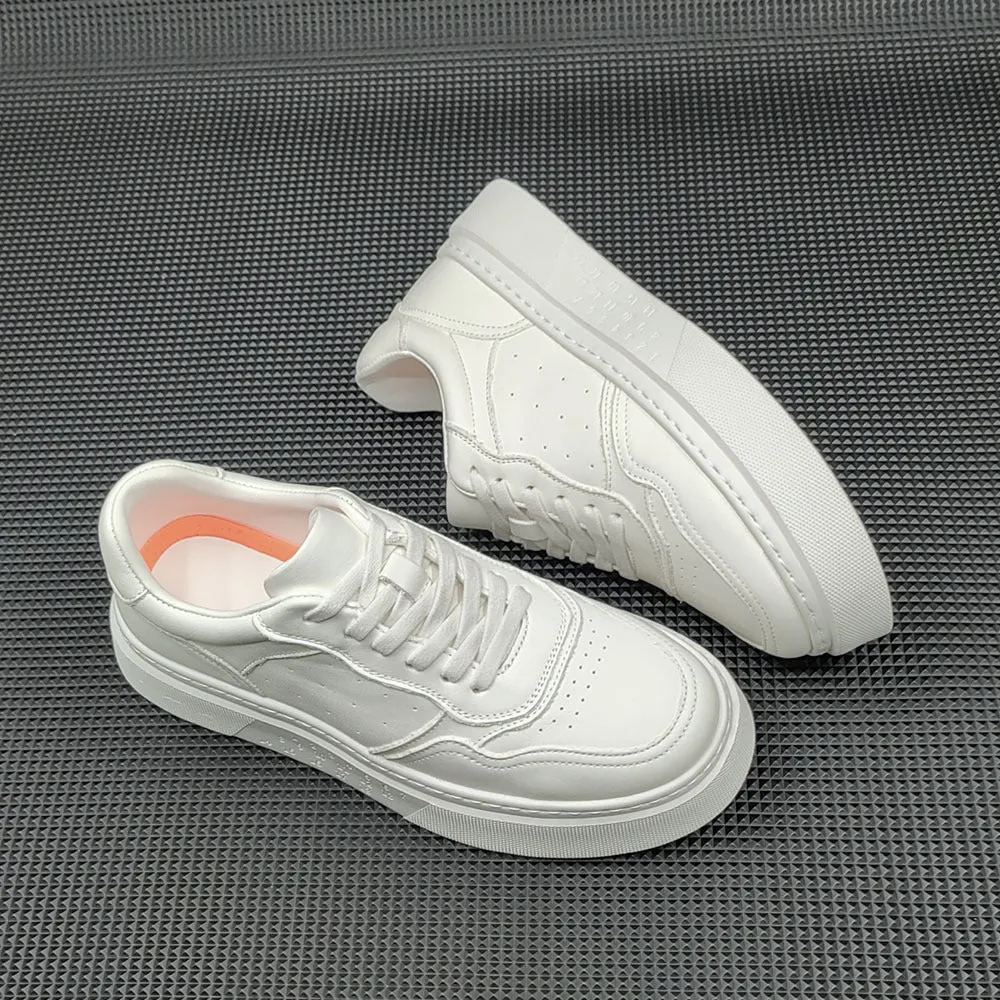 Men Minimalist Breathable Leather Flat Casual Sneakers