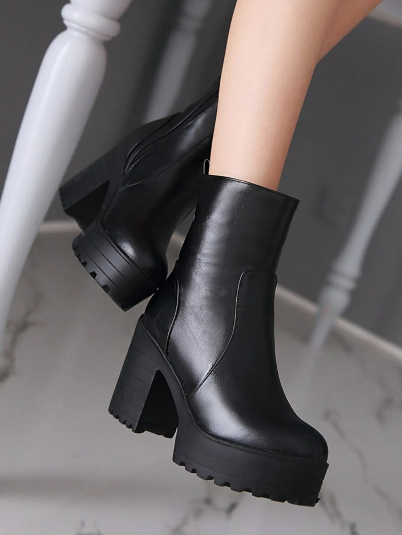 Minimalist Chunky Classic Boots