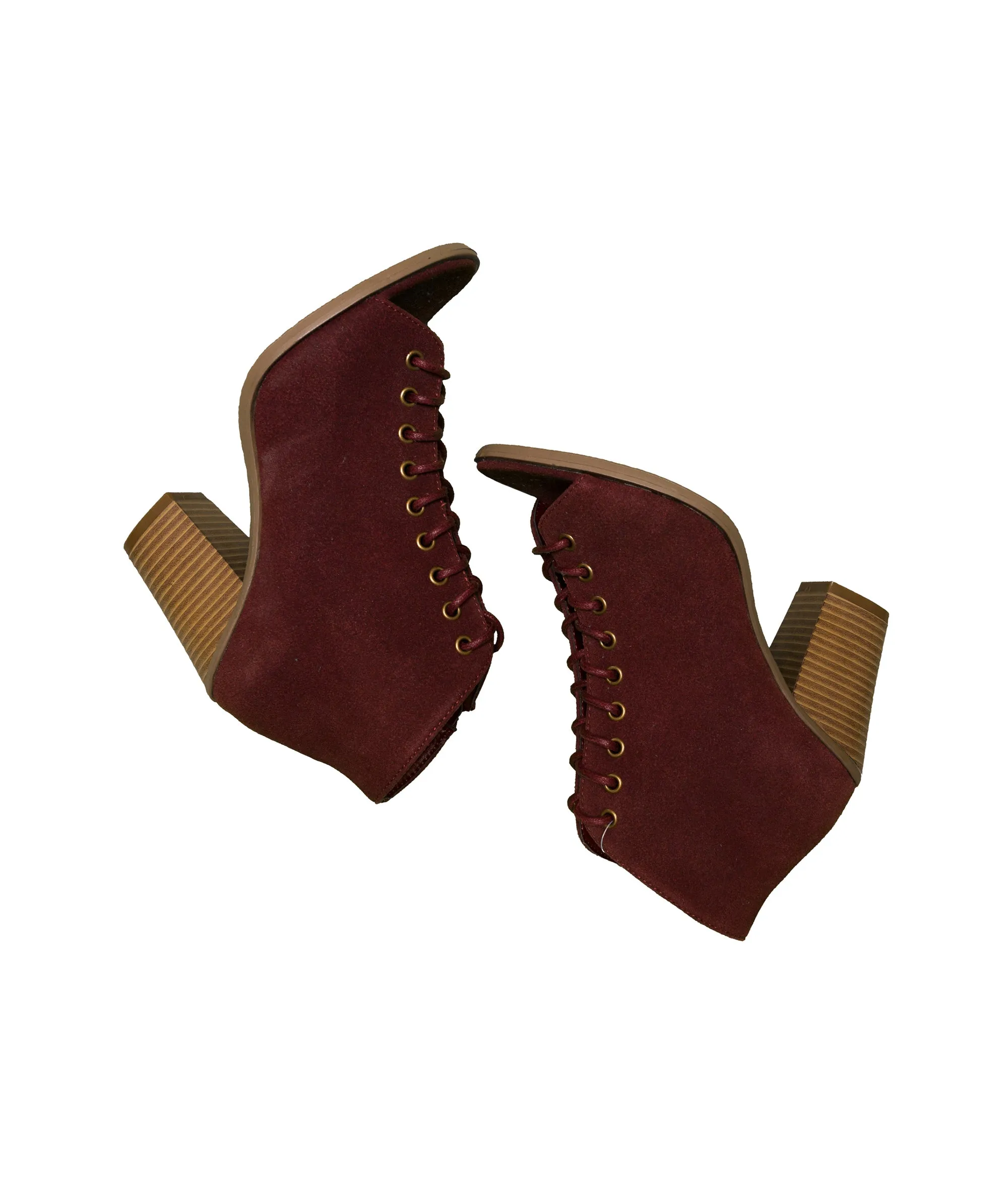 Moccasins with laces