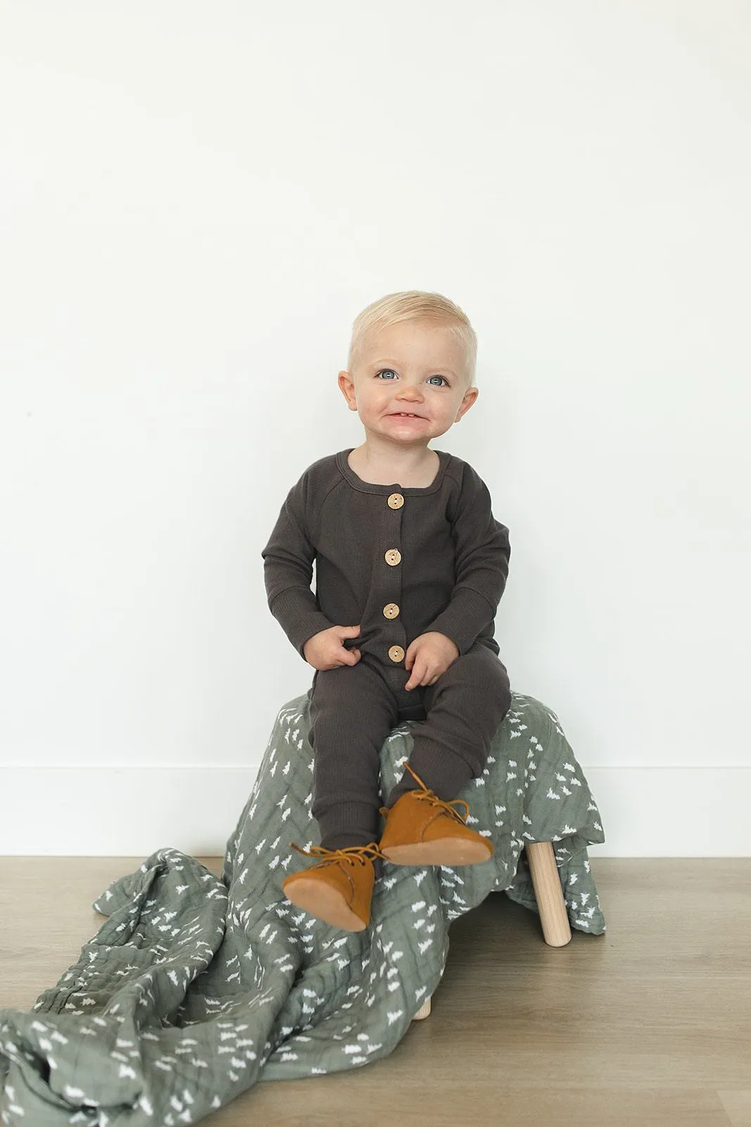 Mustard - Oxford - US Size 1-4 - Soft Sole