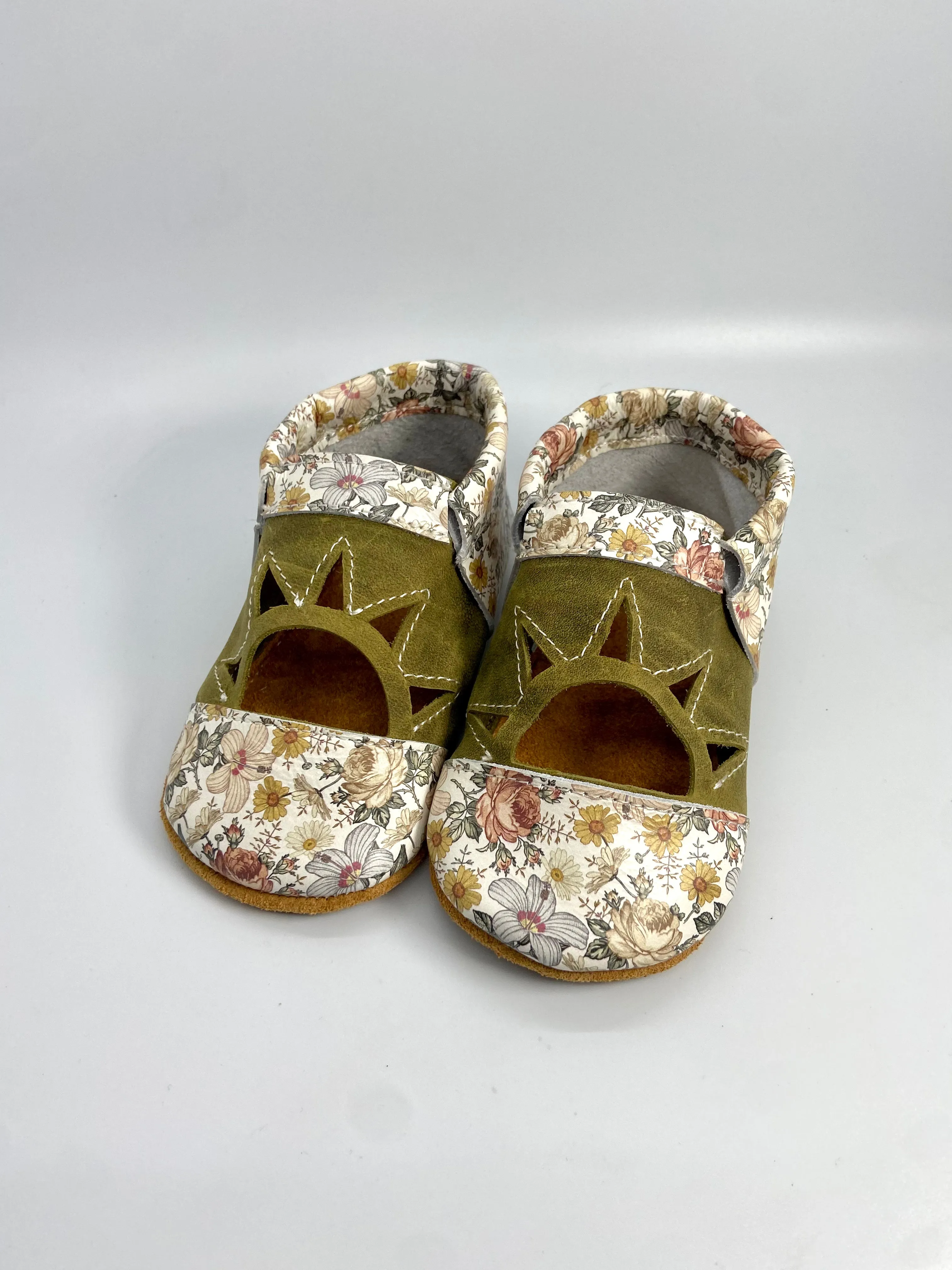 Olive Vintage Floral Sunrise