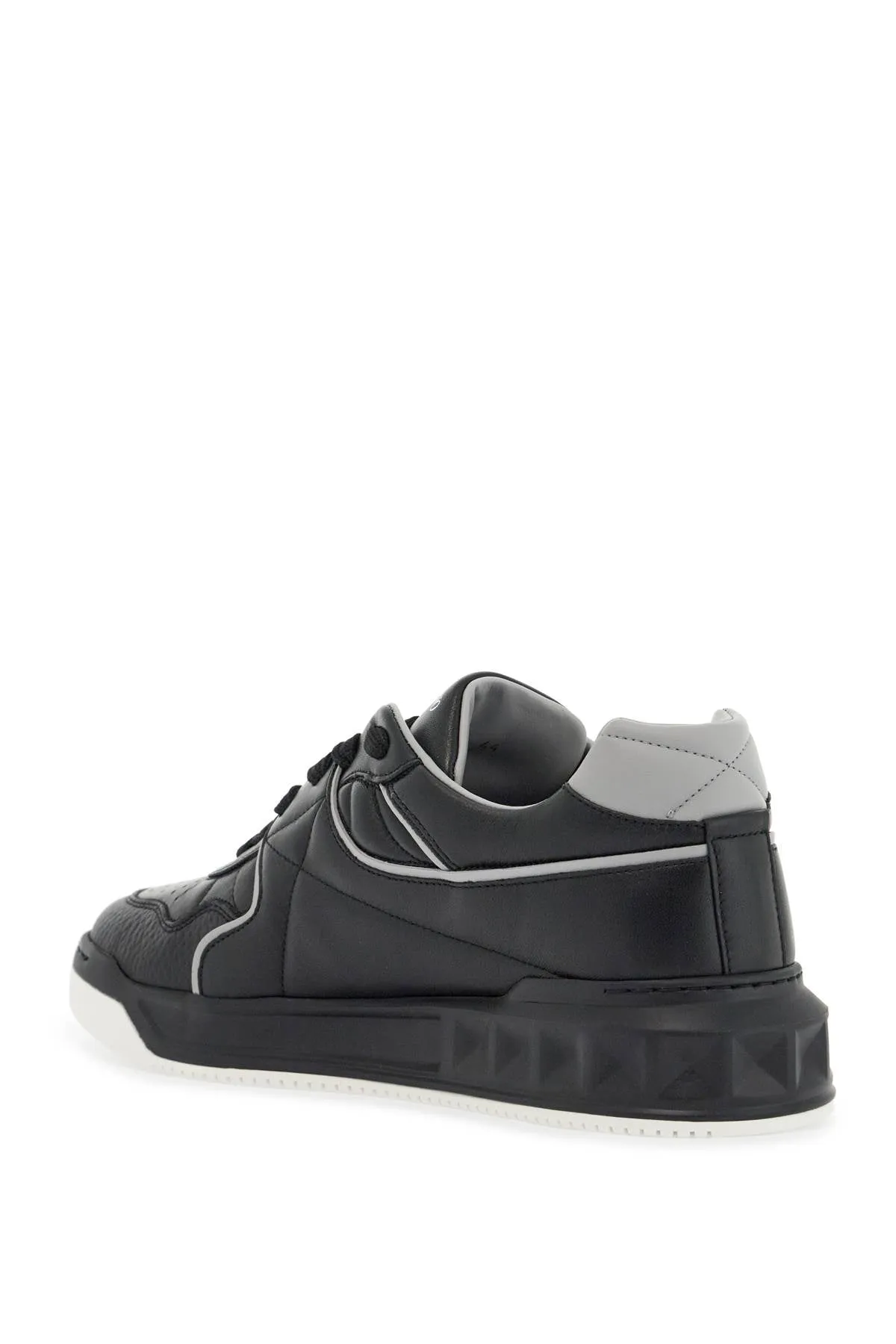 One Stud Low-Top Sneakers
