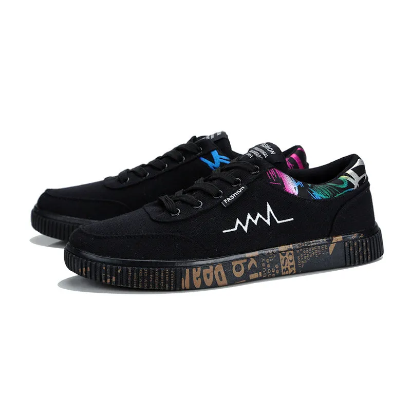 Printed Soles Men Embroidered Low Top Sneakers