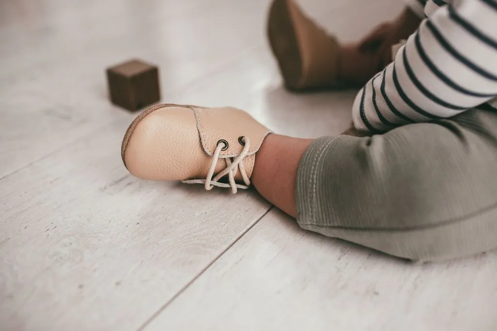 Sand - Oxford - US Size 1-4 - Soft Sole