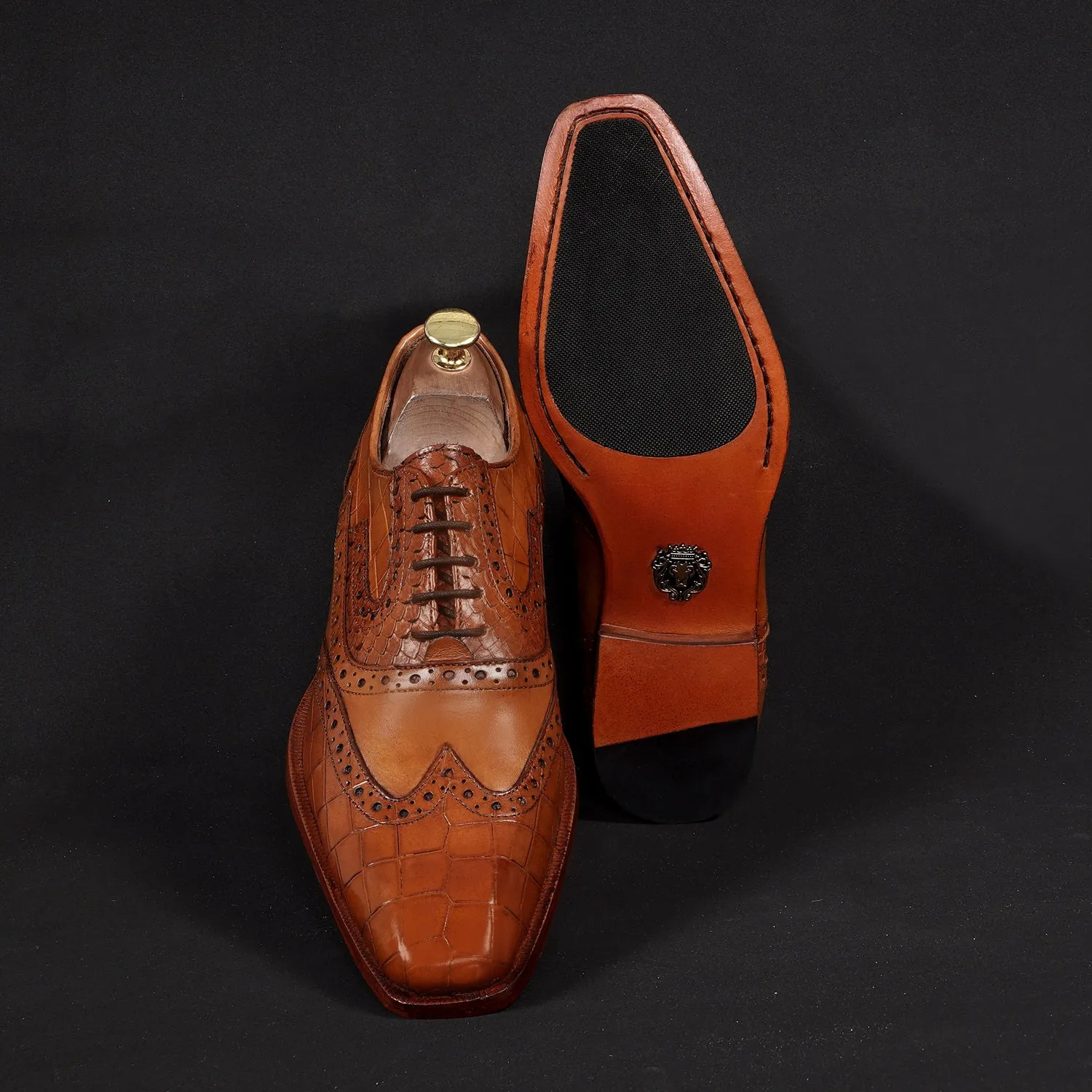 Tan Leather Formal Shoes with Wingtip Punching Brogue Oxford Lace-Up Closure