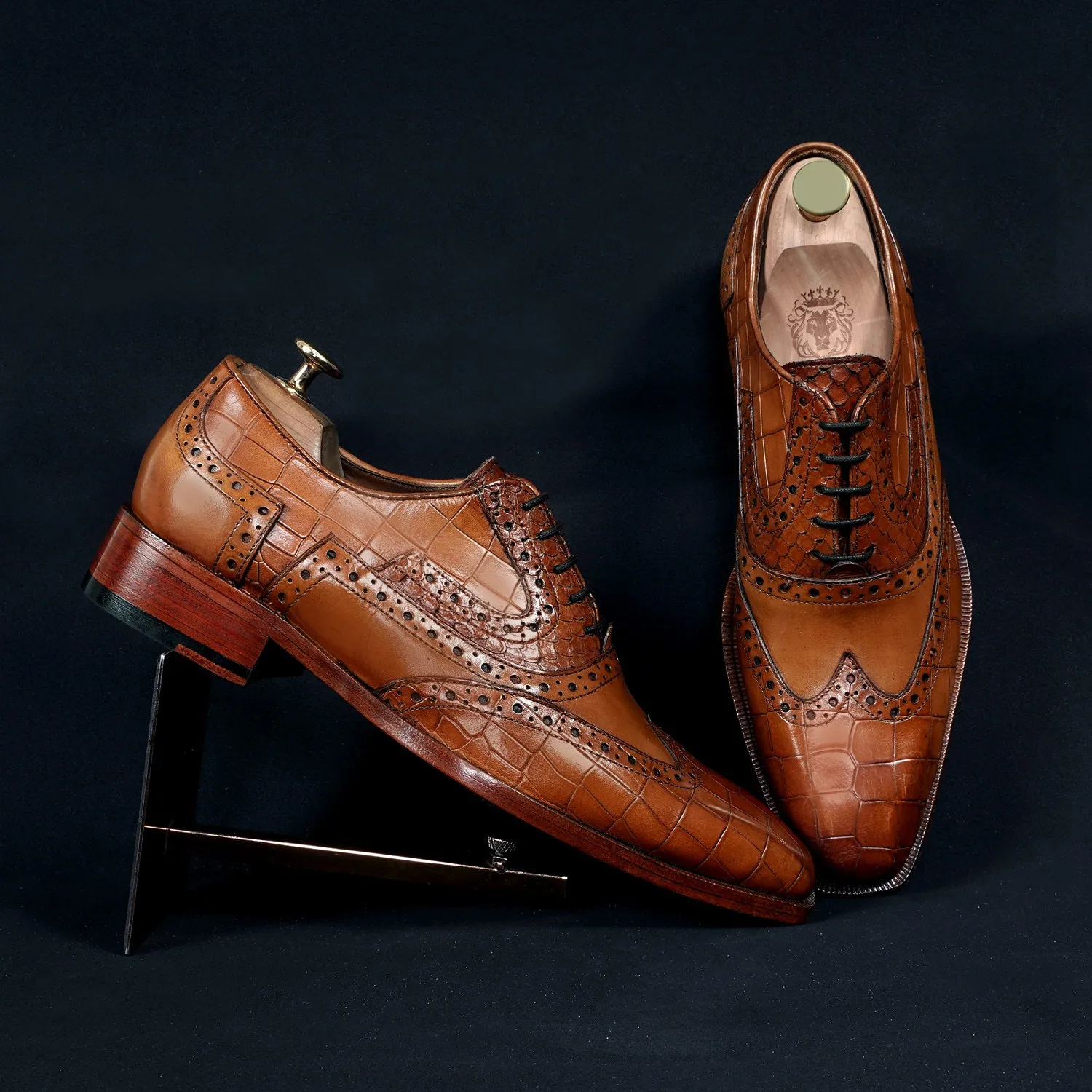 Tan Leather Formal Shoes with Wingtip Punching Brogue Oxford Lace-Up Closure