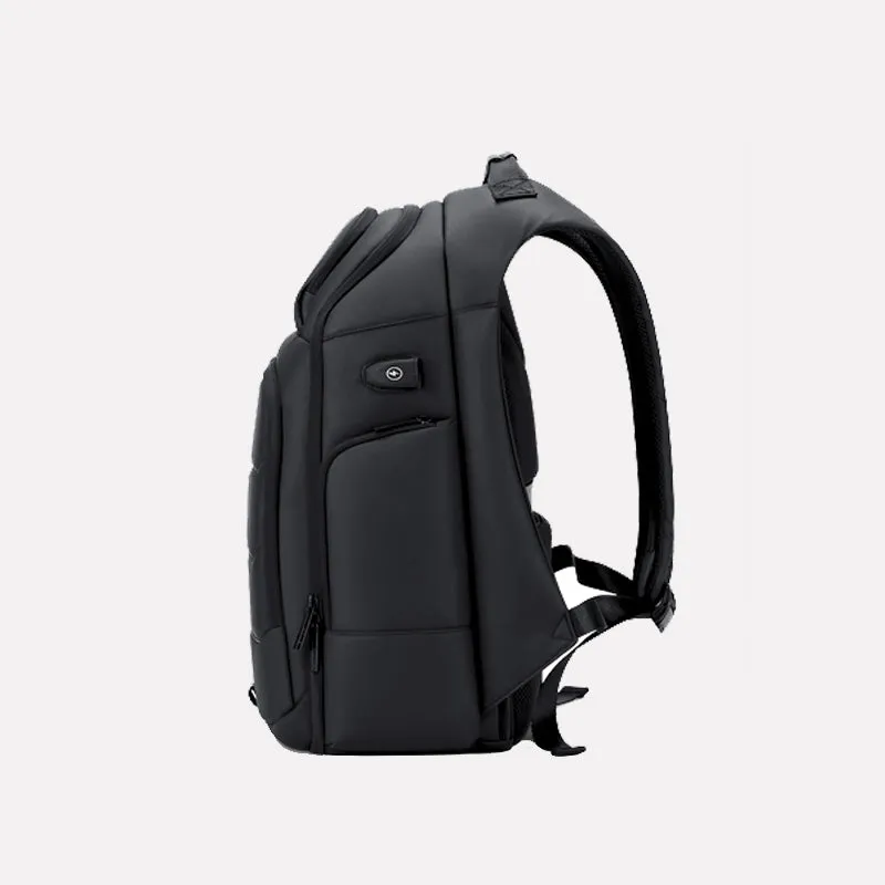 The Grandmaster Premium Backpack 17"