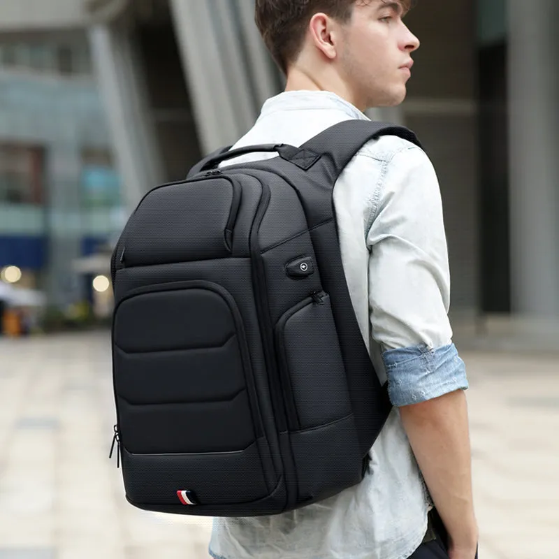 The Grandmaster Premium Backpack 17"