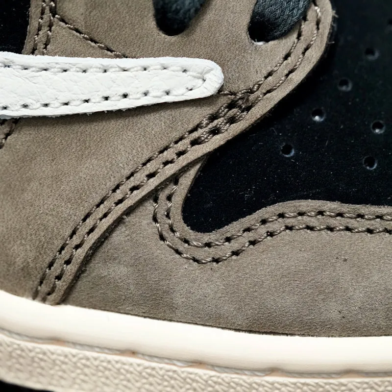 VO -TS x AJ1 Barb Low Top