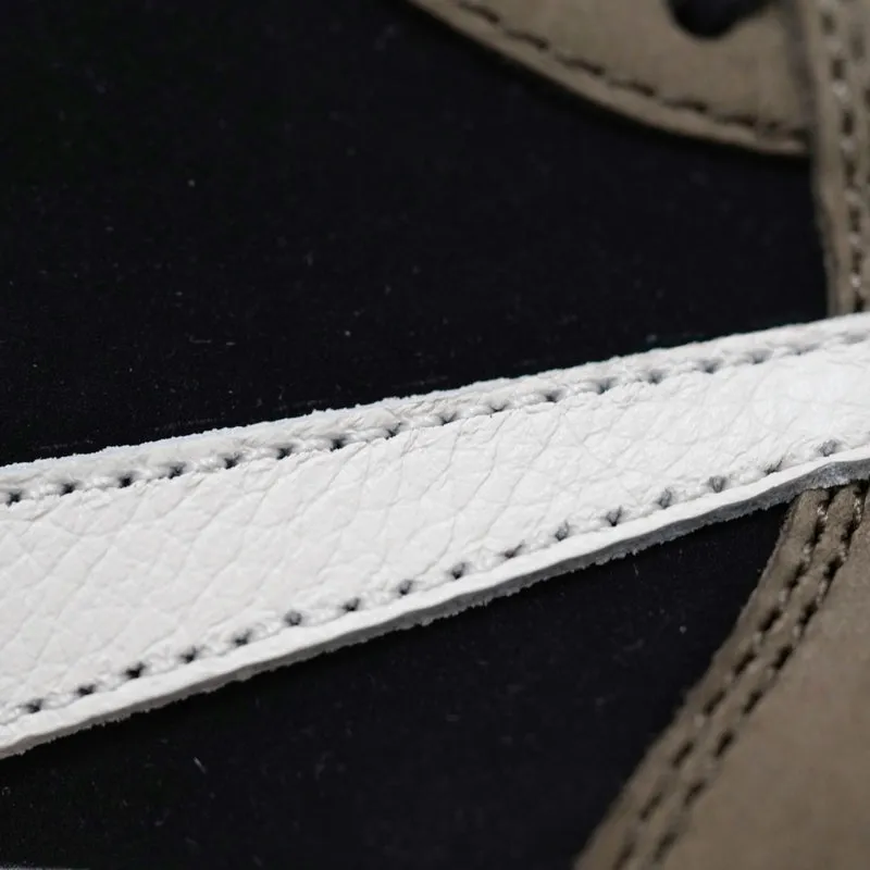 VO -TS x AJ1 Barb Low Top