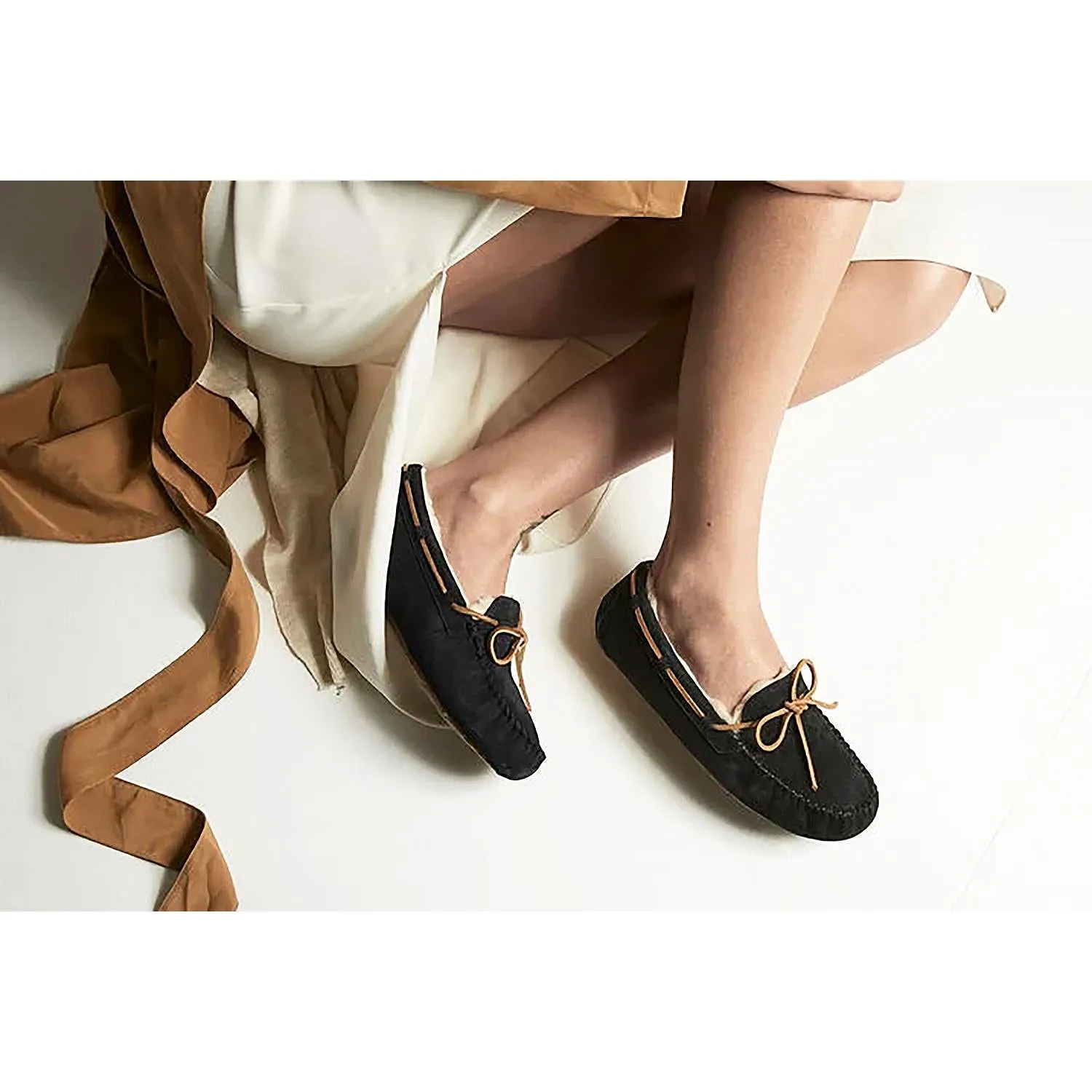 Women's UGG Dakota Black Suede