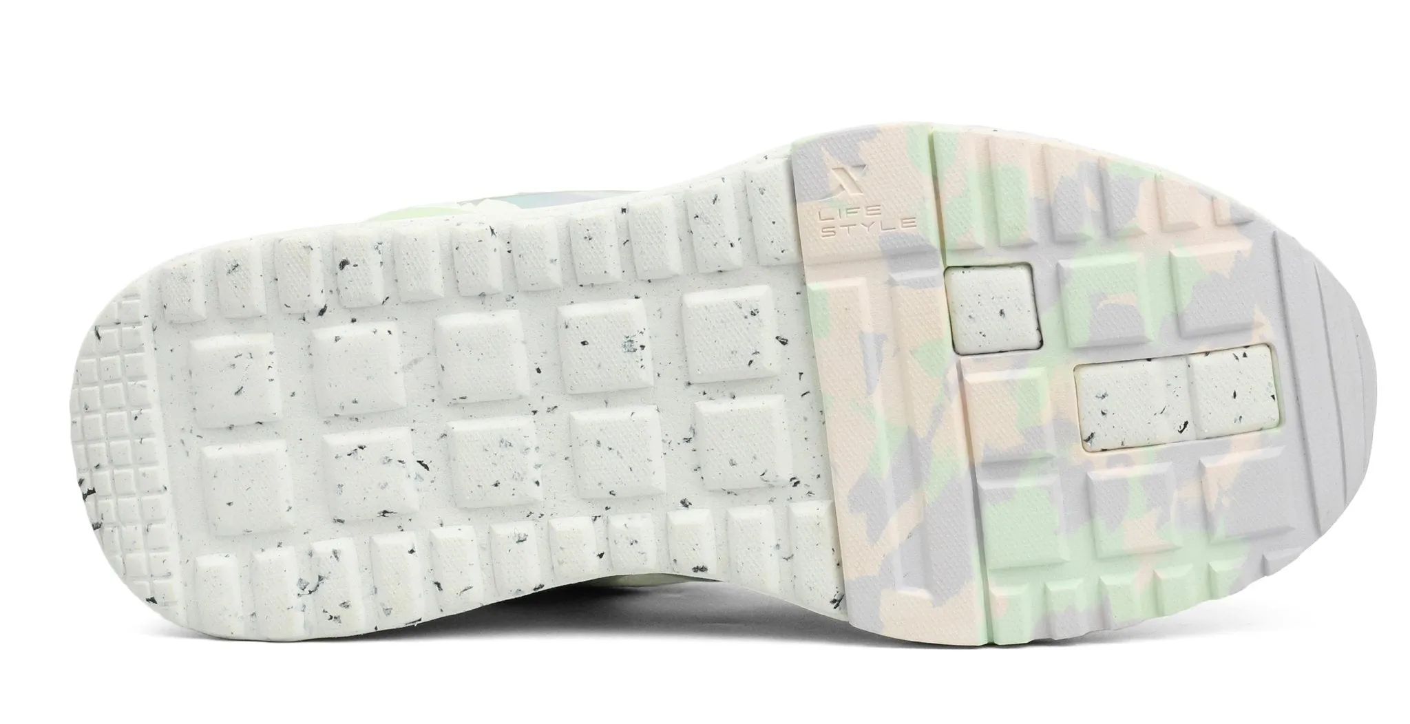 XTEP Low-Top Sneakers Shoes